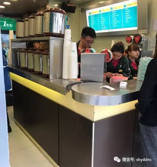 【成功】武汉大学生开一点点奶茶店-经营堪称