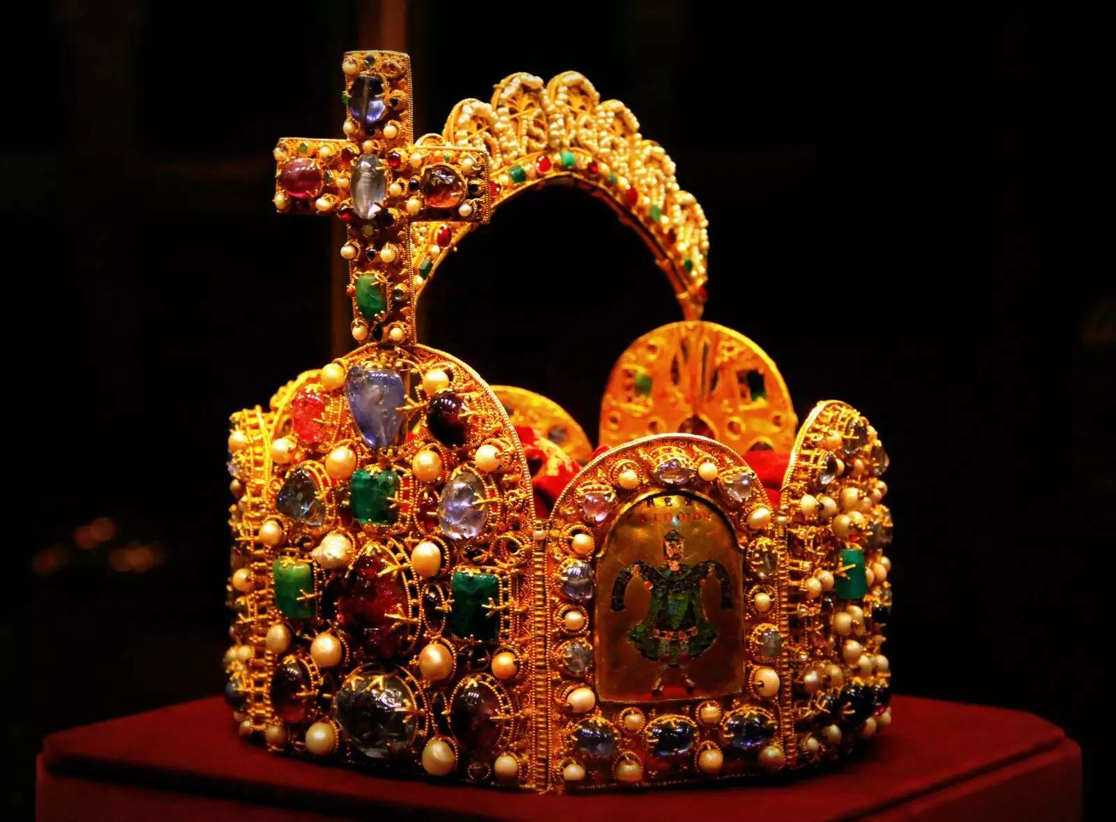 冠冕royal crown