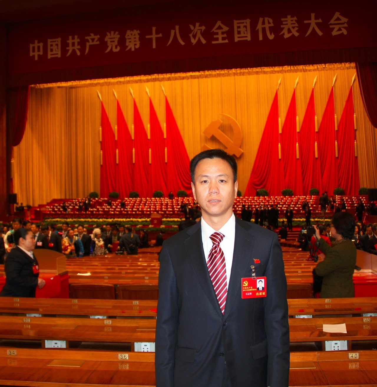 中国航油天津分公司纪委书记,1976年生人,先后荣获了"全国劳动模范","