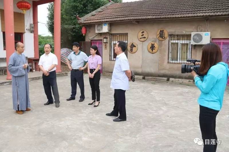 武汉市江夏区政协主席江小林一行走访政协委员调研