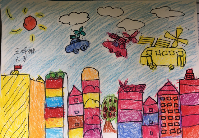 儿童节,孩子们办了一个新能源绘画展