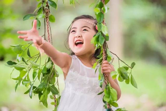 封面人物周睿欣可爱的姑娘有梦想才有真正的美丽