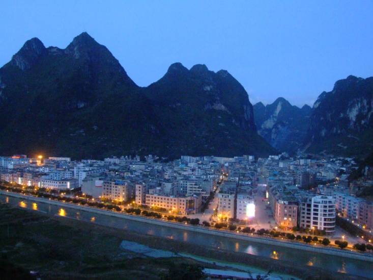 哇塞!原来河池的夜景……那么美!