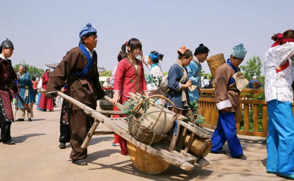 汉族有多少人口_此朝代对中国影响太大,至今我们身上都有它的烙印,却突然亡(2)