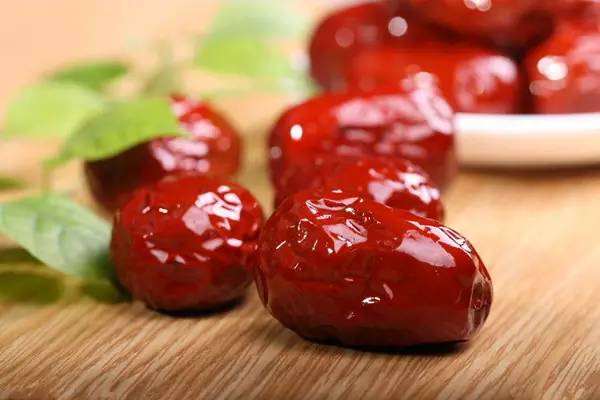 一女子每天吃干红枣，坚持了一个月，结果……惊呆了！