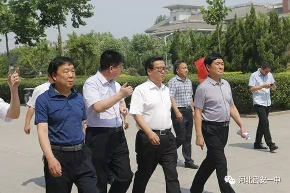 邯郸市政府副市长杜树杰到武安一中视察高考准备工作