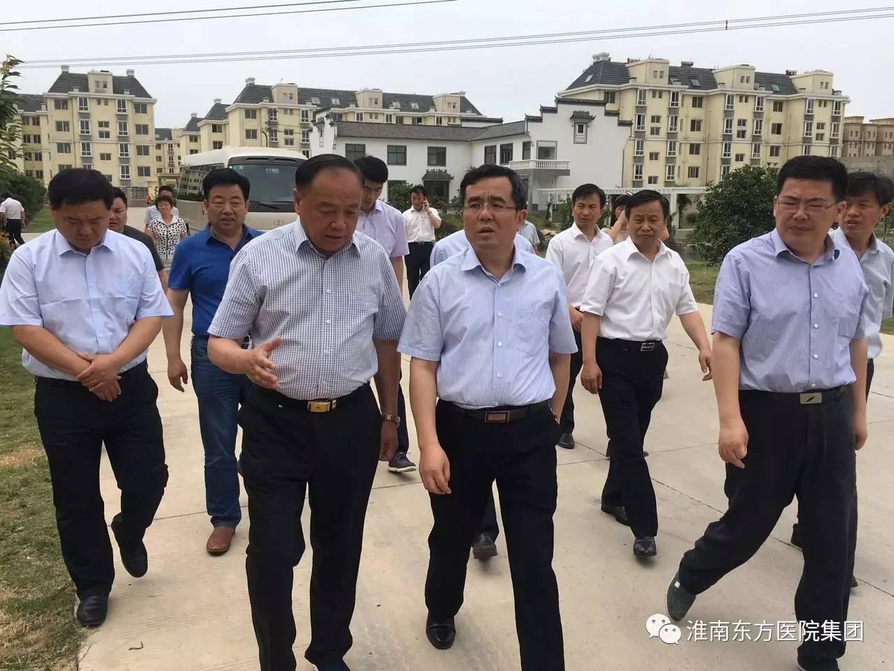 东方新闻淮南市委副书记市长张孝成一行来我集团下属康宝药业调研指导