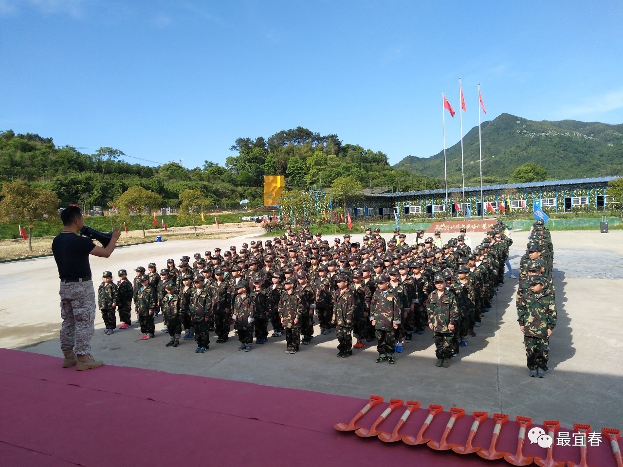 战狼基地与西村传媒强强合作暑期军事夏令营开营了优惠力度超乎你想象