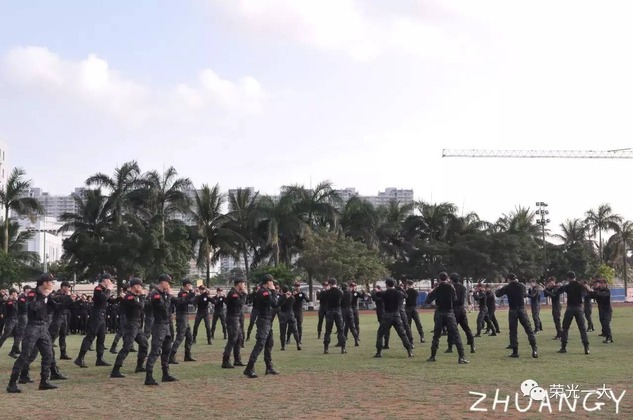 警校生,这双手,托起一片蔚蓝