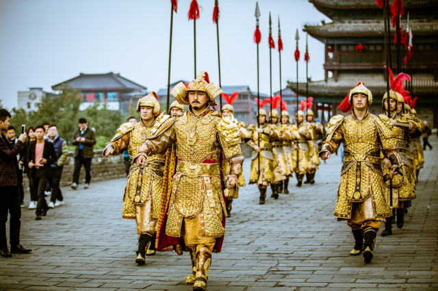 "武士仪仗队"巡演之逼真,会让身在现场的游客恍惚以为自己穿越到大唐