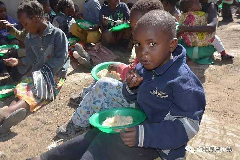 非洲饥饿儿童图片_非洲 饥饿人口