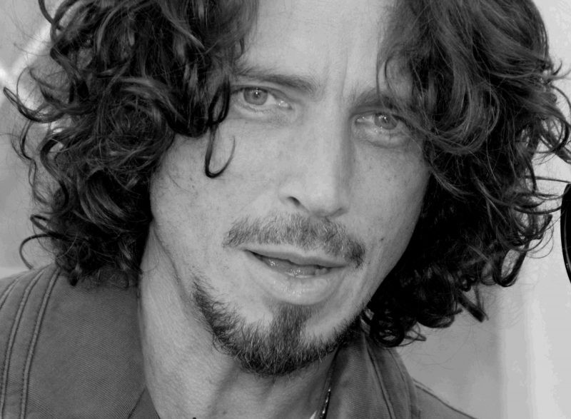 04 :再见了,西雅图之子 - 在风中消逝的垃圾摇滚乐手 chris cornell