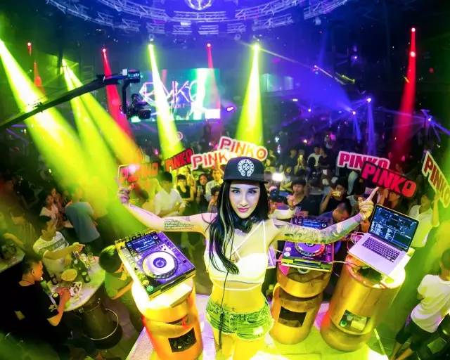 viproom | 6/16 中国顶级电音女王 --dj pinko 魅力来袭!