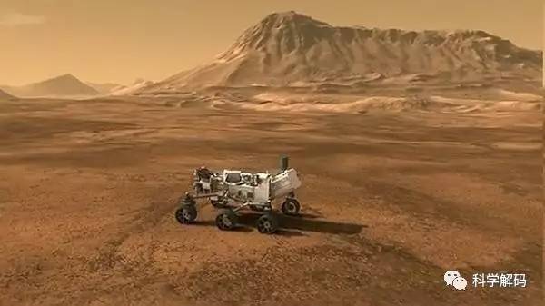 孤独的"好奇号"火星车在火星上蠕动前行.