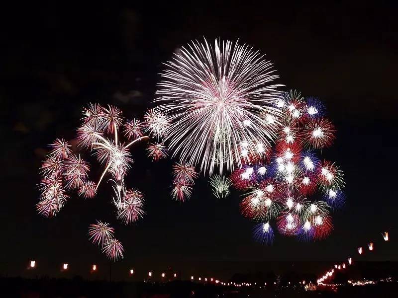 2017日本花火大会时间表，给你一个浪漫又灿烂的夏天！