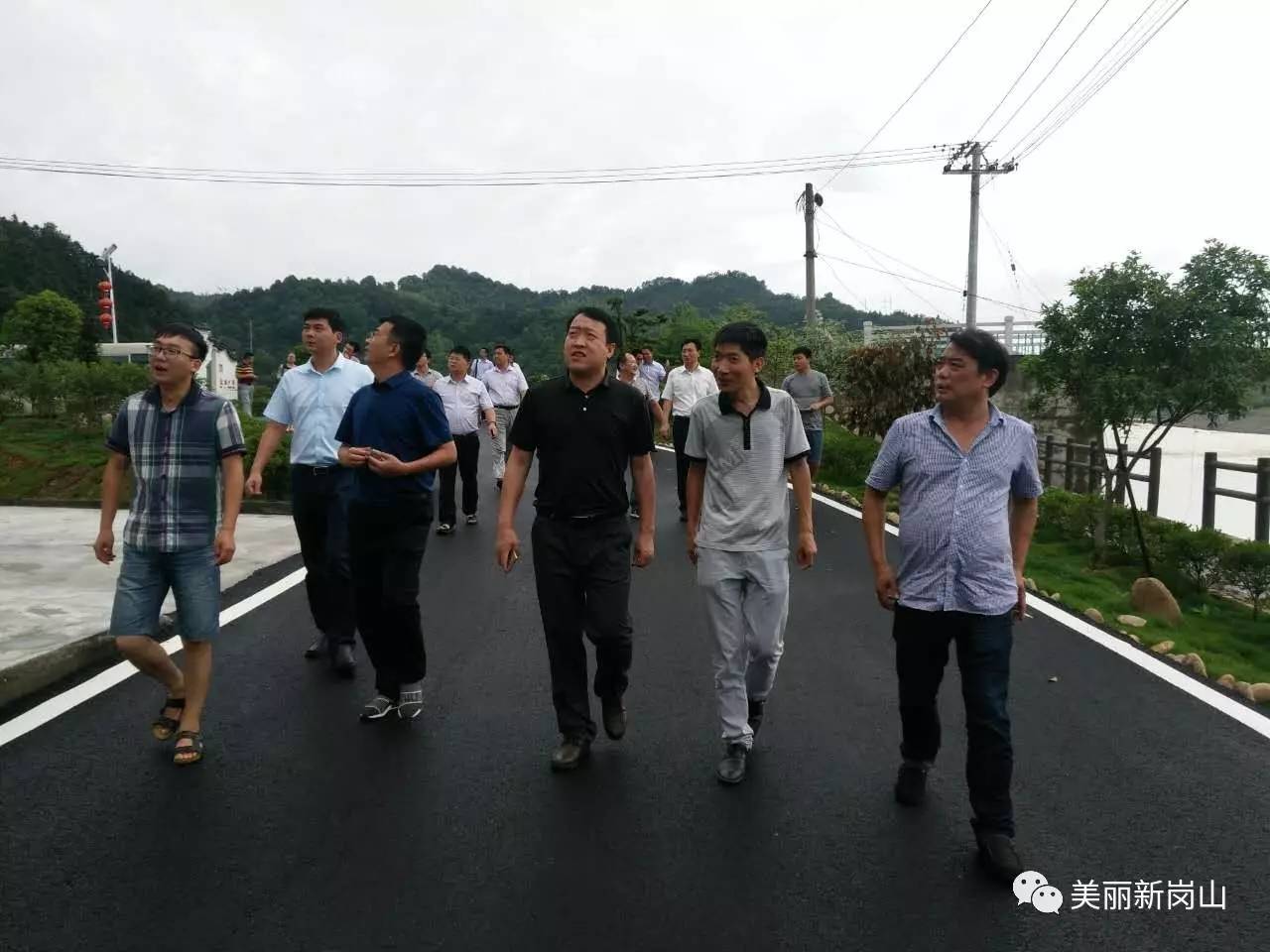 【今日关注】江俊陪同余干县考察团到新岗山镇考察交流