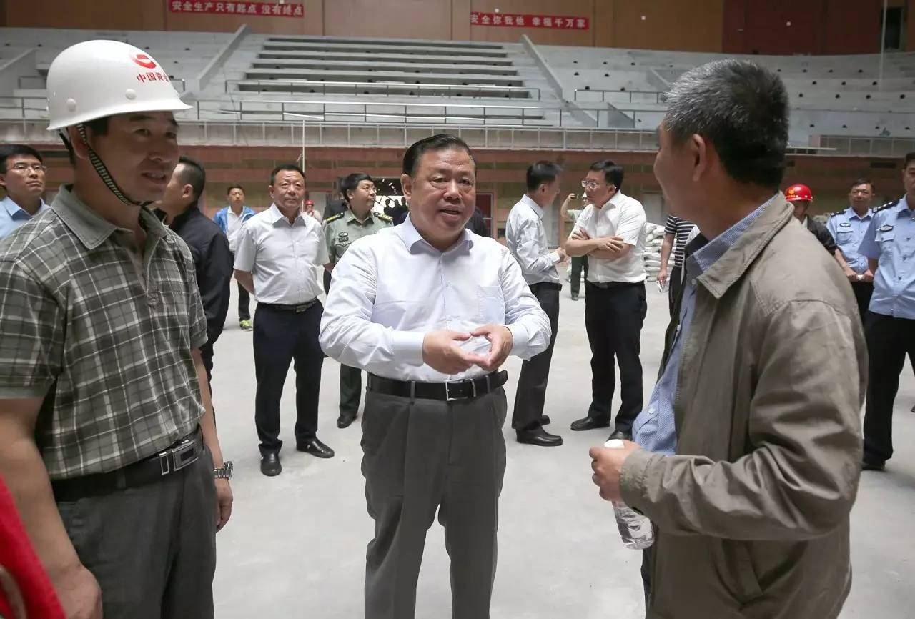 >>今日,市委书记赵晓君,市人大常委会主任赵守信,市政协主席杨枫来到