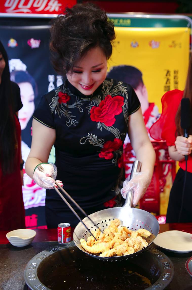 "火锅女神"乾矿老火锅创始人:陈美杉作为一家专注于重庆本土风味的老