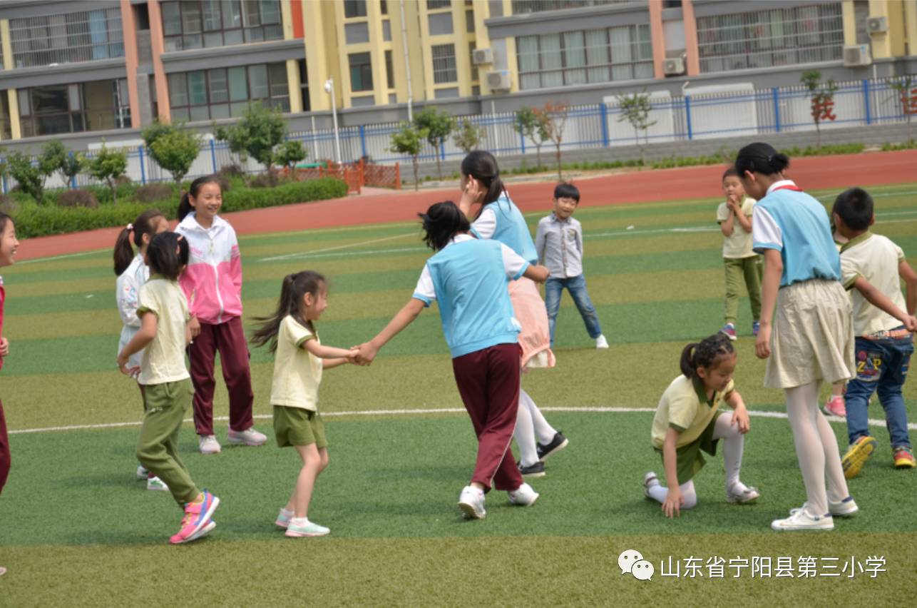 小学三四年级体育教案_小学6年级篮球体育教案_小学小学二年级体育课表格式教案