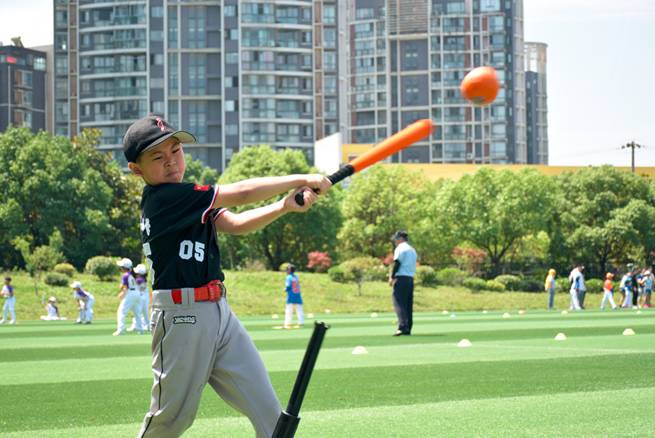 强棒比赛2017年南京市少年儿童软式棒垒球比赛圆满谢幕