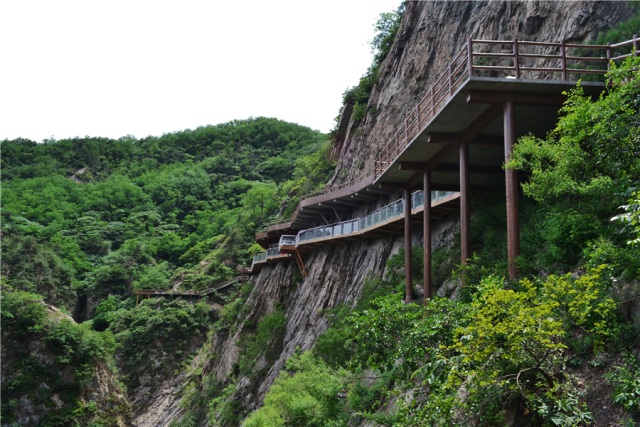 峡谷漂流,玻璃栈道!九仙山与你不见不散!