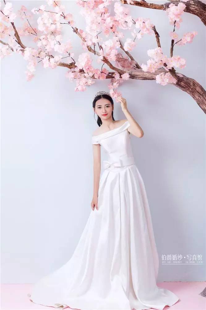 校服与婚纱下载_从校服到婚纱的图片