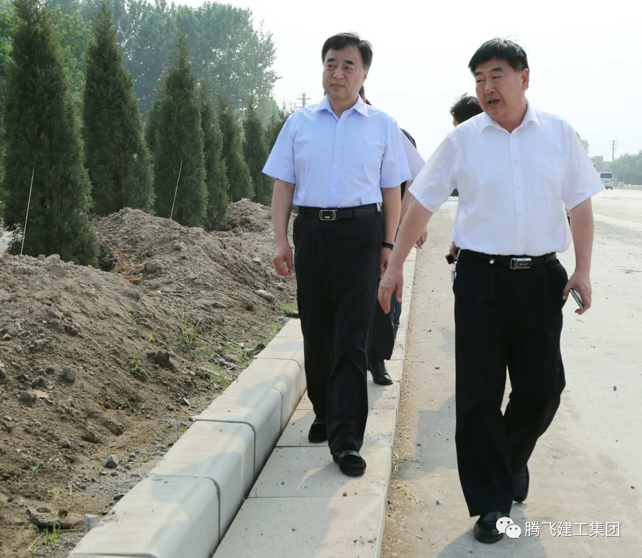 6月12日下午,中共许昌市委常委王文杰,市人大常委会党组副书记陈智勇