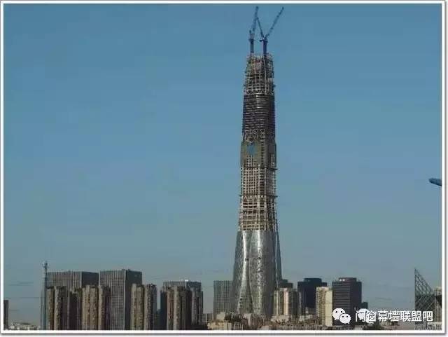 2017年中国超高层幕墙工程前100名排名出炉!