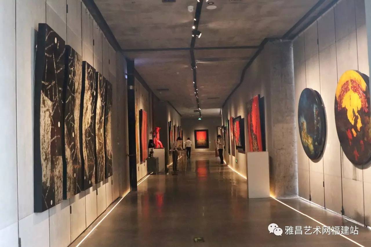 现场| "介·系列艺术展"于厦门在东方艺术馆开幕