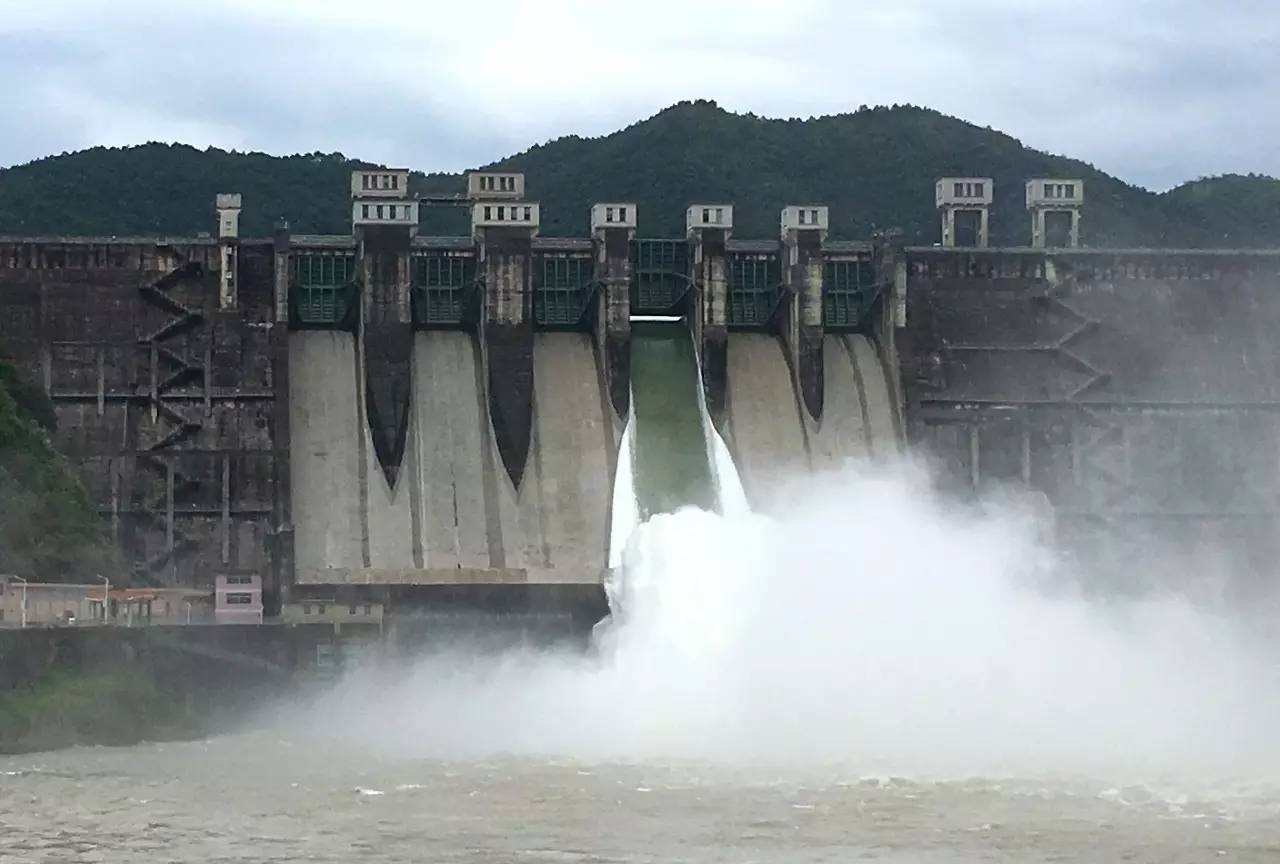 【今日话题】龙川枫树坝水库开闸泄洪,未来几天还是下雨天吗?