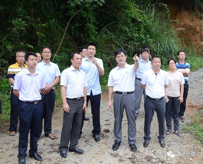 县委书记韦业葵率队到五皇山调研时要求:着力提升浦北旅游业品牌竞争