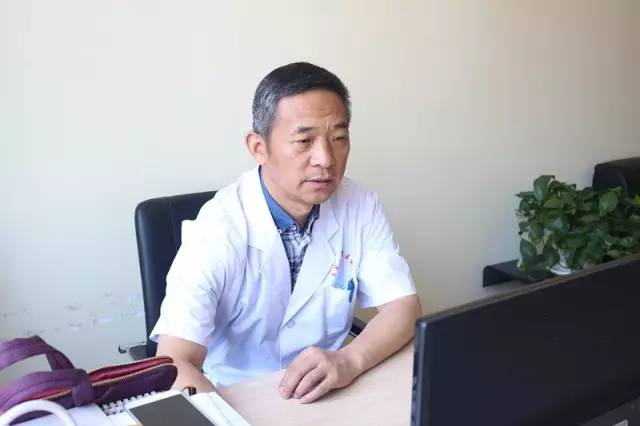 主任医师 毕业于上海第二军医大学,曾任解放军第313医院心血管内科