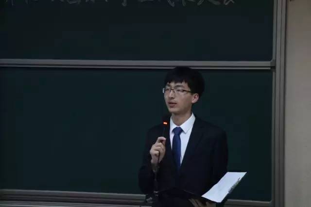 学生会主席王栋致辞