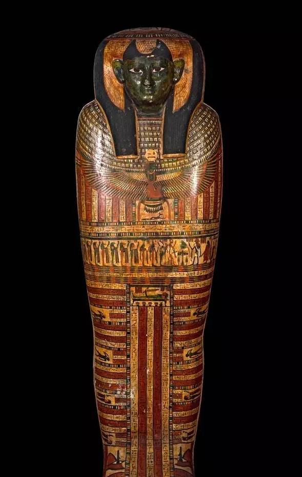 比如,编号为"第000号"的文物是出现在序幕展厅里的一件展品,是个埃及