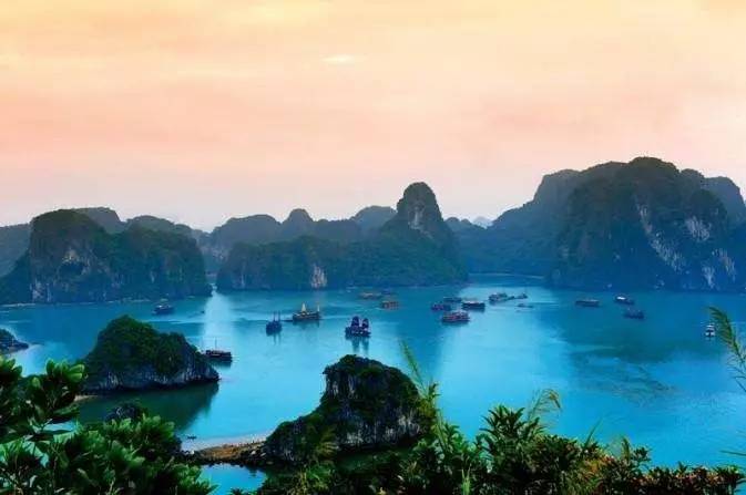 世界七大奇观之旅!越南下龙湾·天堂岛·河内·动车五天游!