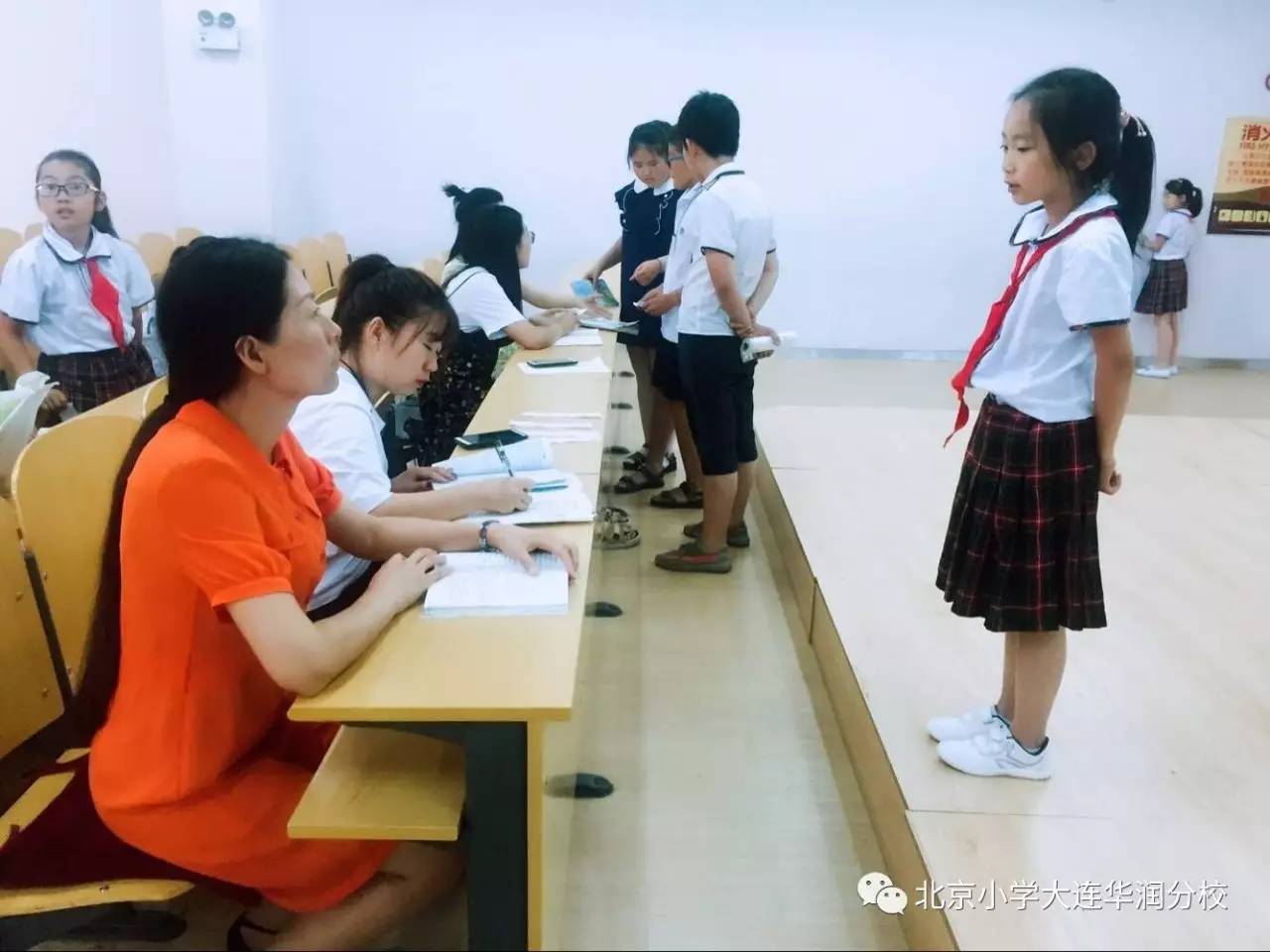 华润小学成功举办语文课文背诵单项竞赛