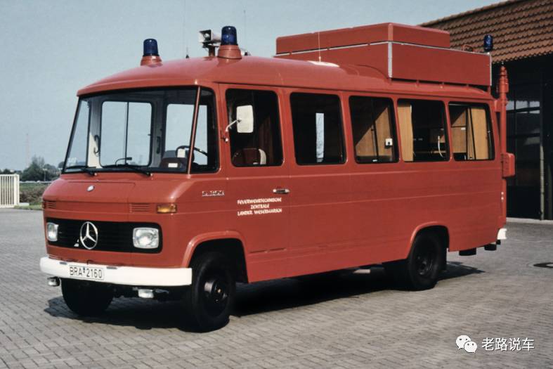 近日,得知苏州超级卡友王展的营地里添置了一辆奔驰o309巴士,于是小编
