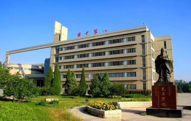 宁夏大学应用数学和力学研究所挂靠我院,学院是全国计算机等级考试