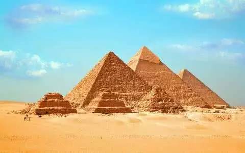 有什么好看的关于埃及金字塔的科幻电影