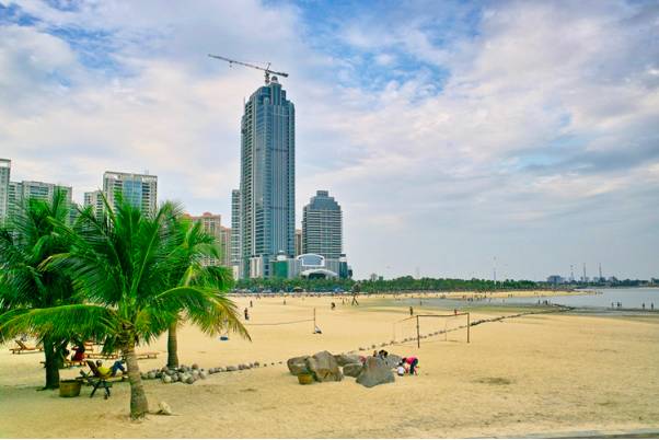 海湾大桥 海湾大桥算得上湛江的一个地标式建筑 照片上是这样的 湛江