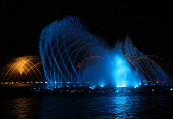 西湖音乐喷泉致敬行业经典，青岛世园会音乐喷泉究竟有何魅力？