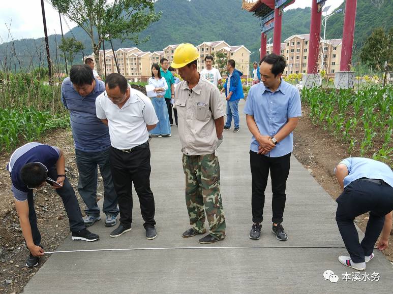 市水库移民管理局对桓仁县移民项目建设 实施情况进行监督检查