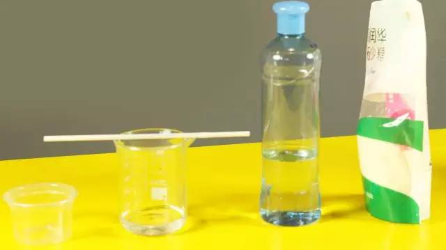 每天一个科学小实验:《自制泡泡水》