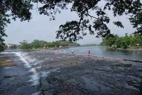 "桂林兴安·灵渠号"(兴安北至南宁)动车首发仪式暨兴安县旅游宣传推介