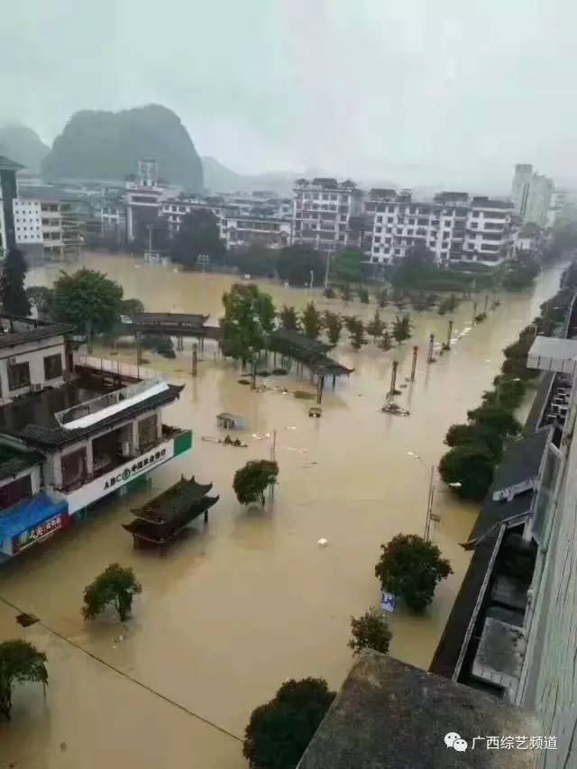 广西多地被淹,崇左天气很任性!暴雨!洪水!