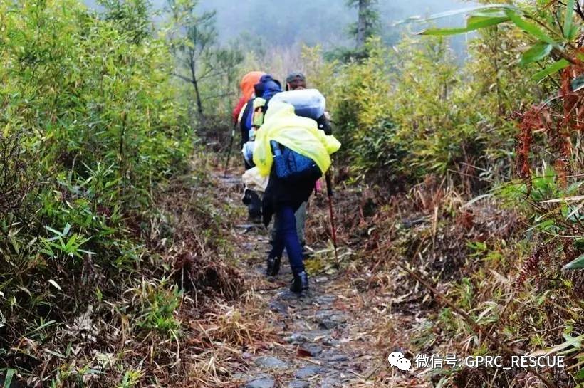 漂流遇到雷阵雨怎么办