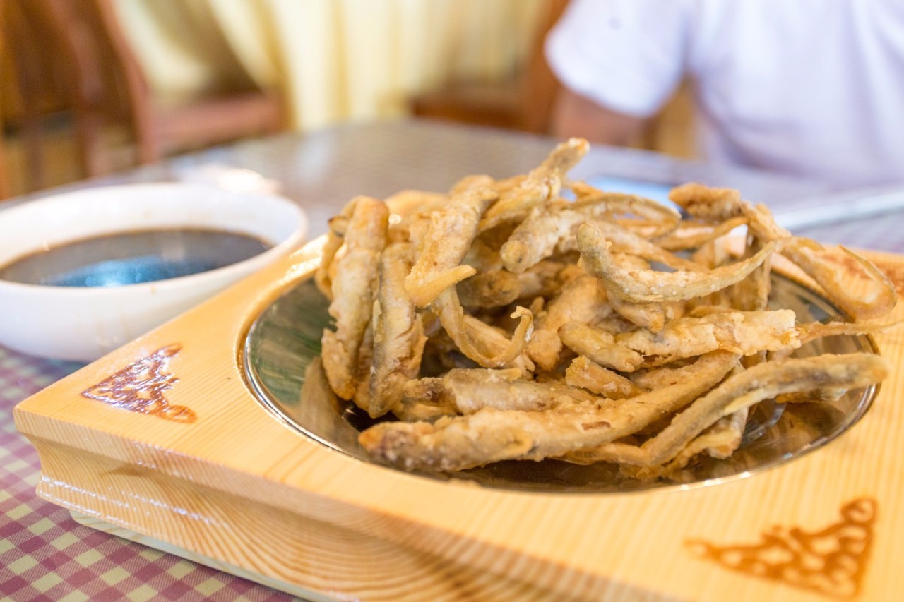 老板说小马君很会点哦上这道菜的时候糖醋刀鱼2犹如云朵般酥软幼嫩,却