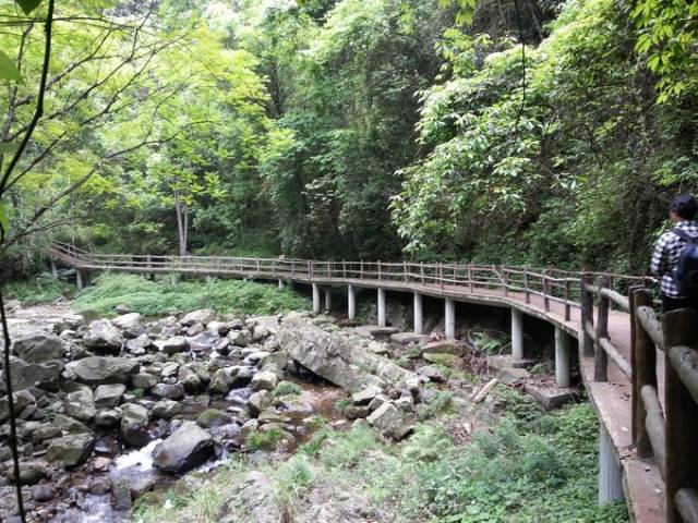 (借母溪国家自然保护区)通道县 龙底河漂流会同县 高椅古村景区洪江区