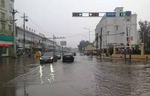 局部6级大风 大暴雨!(内附易积水路段)