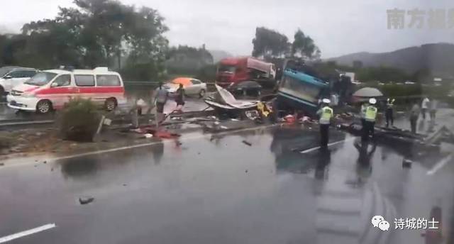 广东广河高速惠州段重大道路交通事故已造成19人死亡胆小慎入